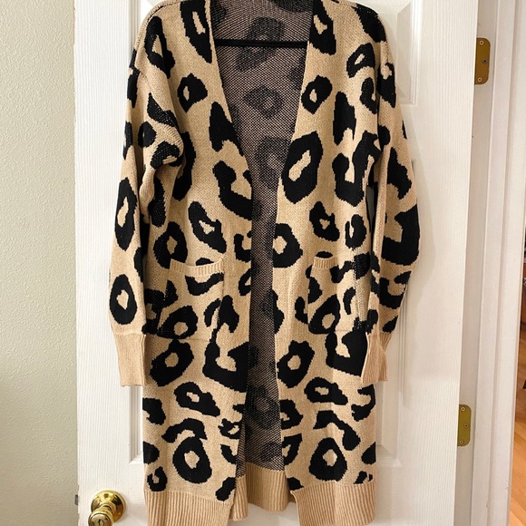 🆕LAST ONE!🛍 LUXE Longline Leopard Cardigan 🐾 - Picture 5 of 7